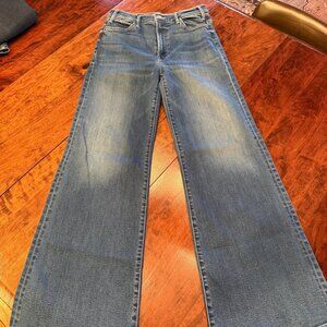Mother Hustler Roller Sneak Jeans size 30